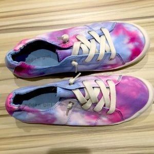 0062 - NWT Super Cute canvas tie dye sneaker